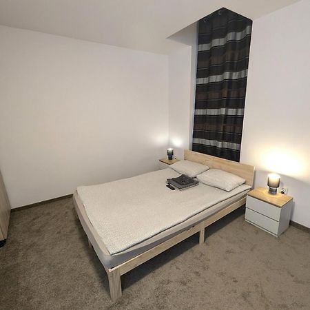 Sandor Central Studio Apartment เตอร์กู-มูเรช ภายนอก รูปภาพ